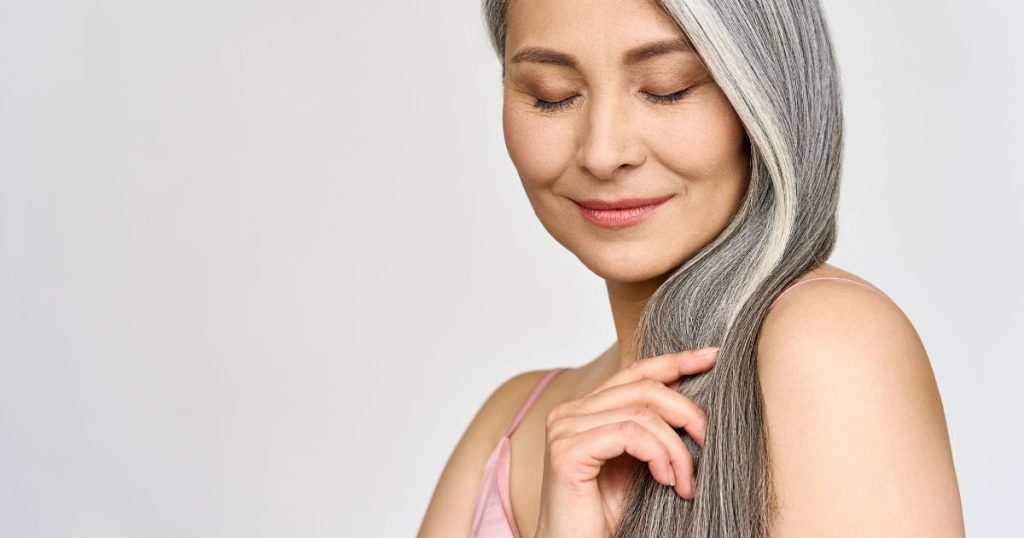 10 Gorgeous Blonde and Grey Hair Color Ideas - wide 8